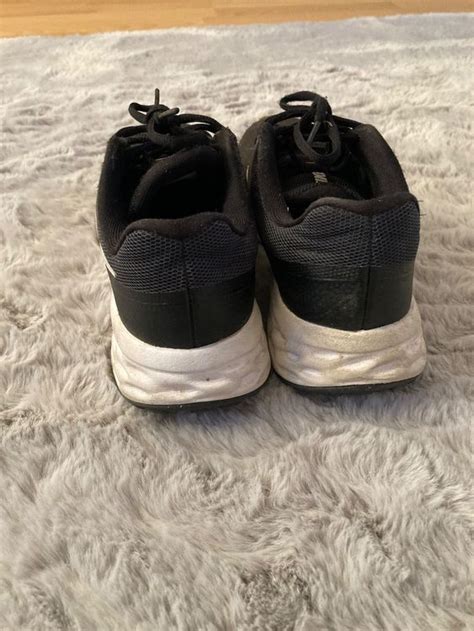 nike turnschuhe schwarz 39